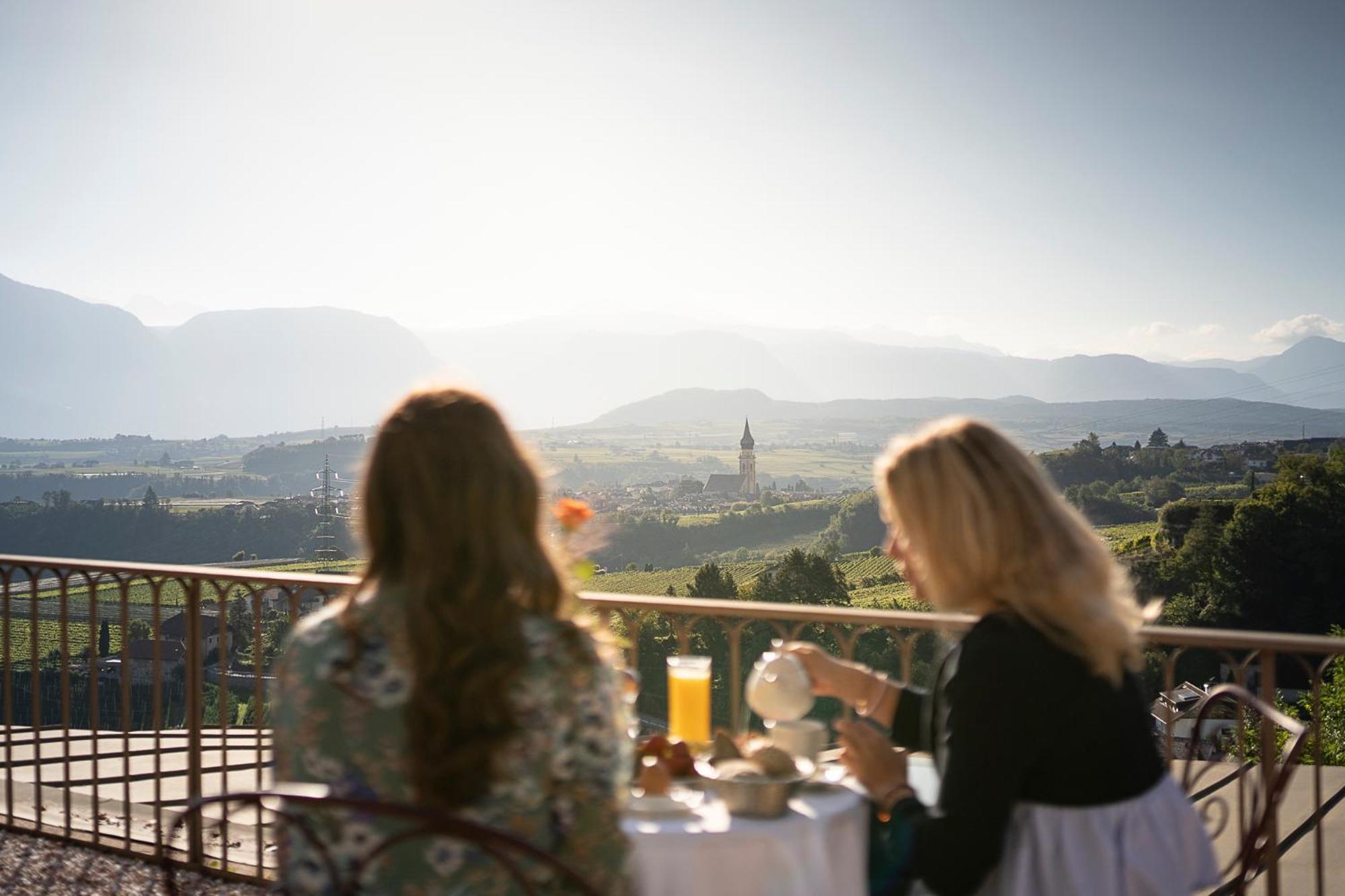 Schloss Hotel Korb Appiano Sulla Strada Del Vino Extérieur photo